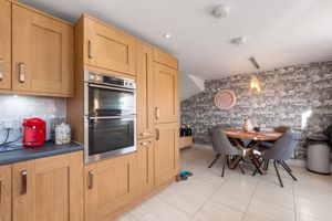 Photo 16- click for photo gallery